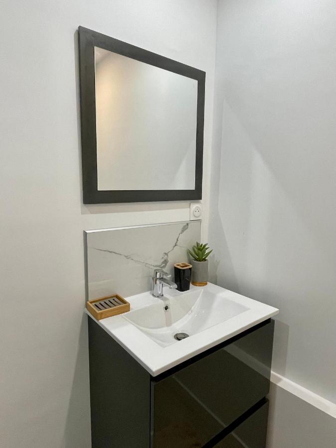 Faubourg Des Voyageurs N°4 Apartment Saran Ngoại thất bức ảnh
